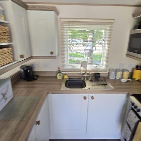 Luxury Lakeside Caravan With Hottub And Private Fishing Peg, Tattershall Lakes Екстериор снимка
