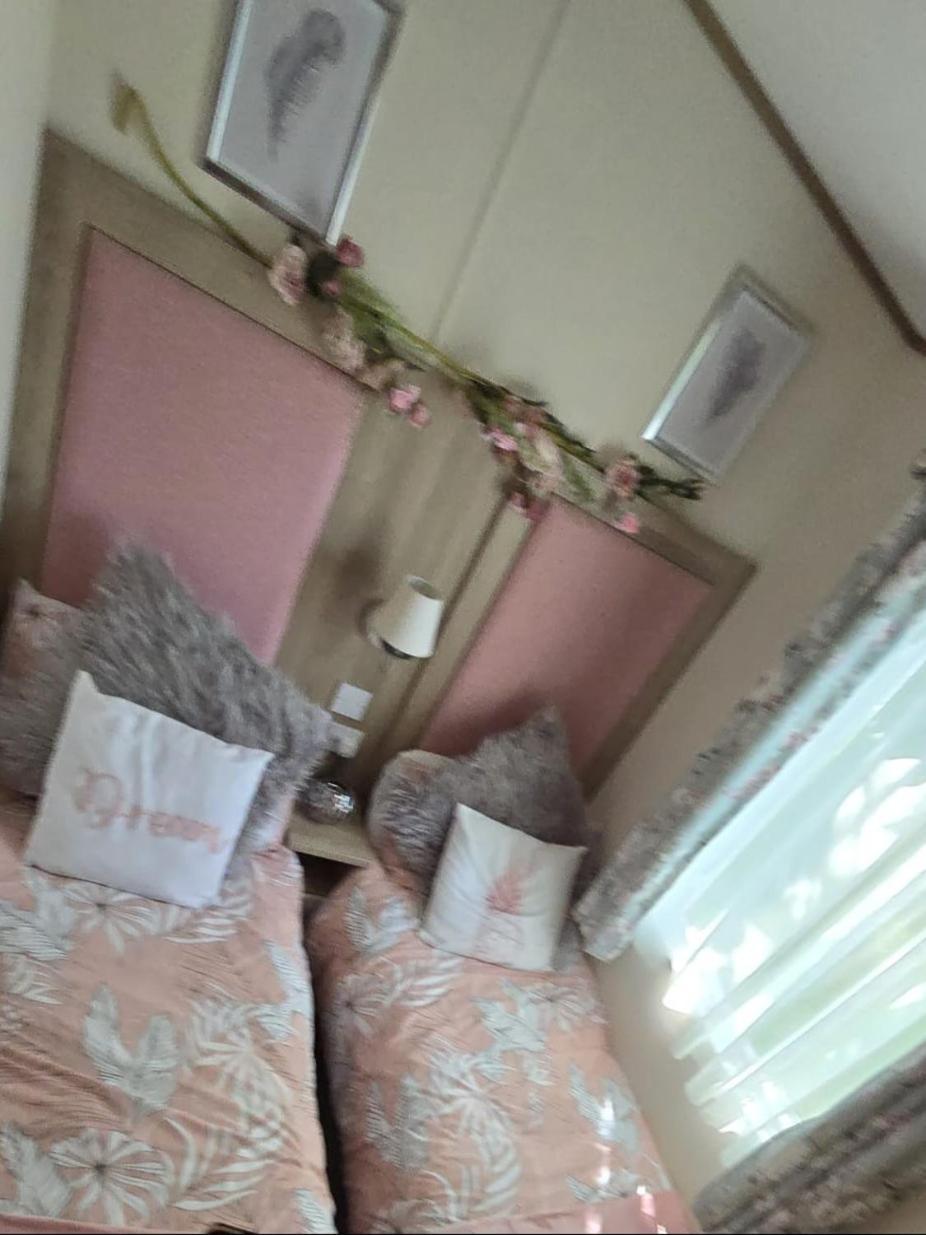 Luxury Lakeside Caravan With Hottub And Private Fishing Peg, Tattershall Lakes Екстериор снимка