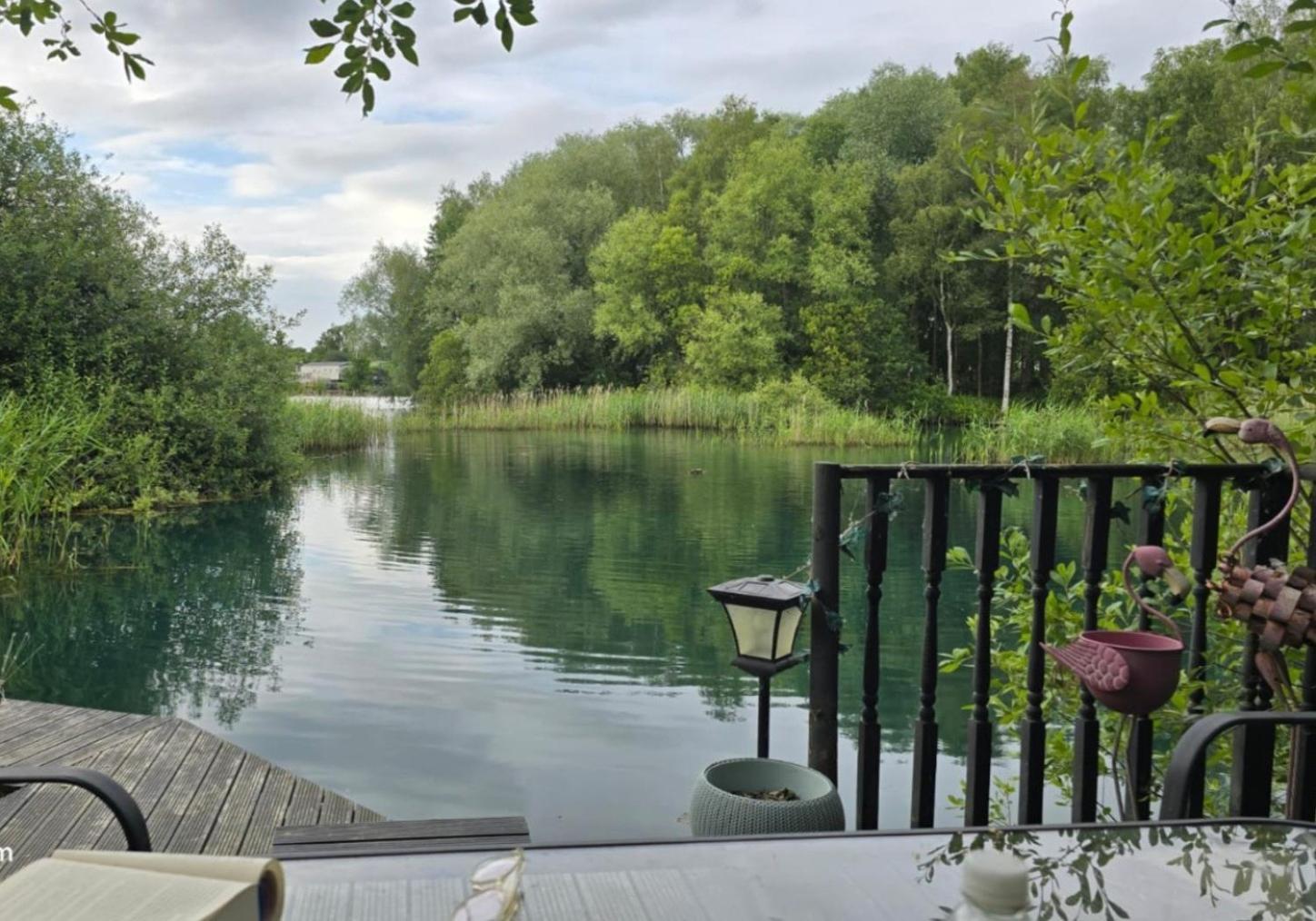Luxury Lakeside Caravan With Hottub And Private Fishing Peg, Tattershall Lakes Екстериор снимка