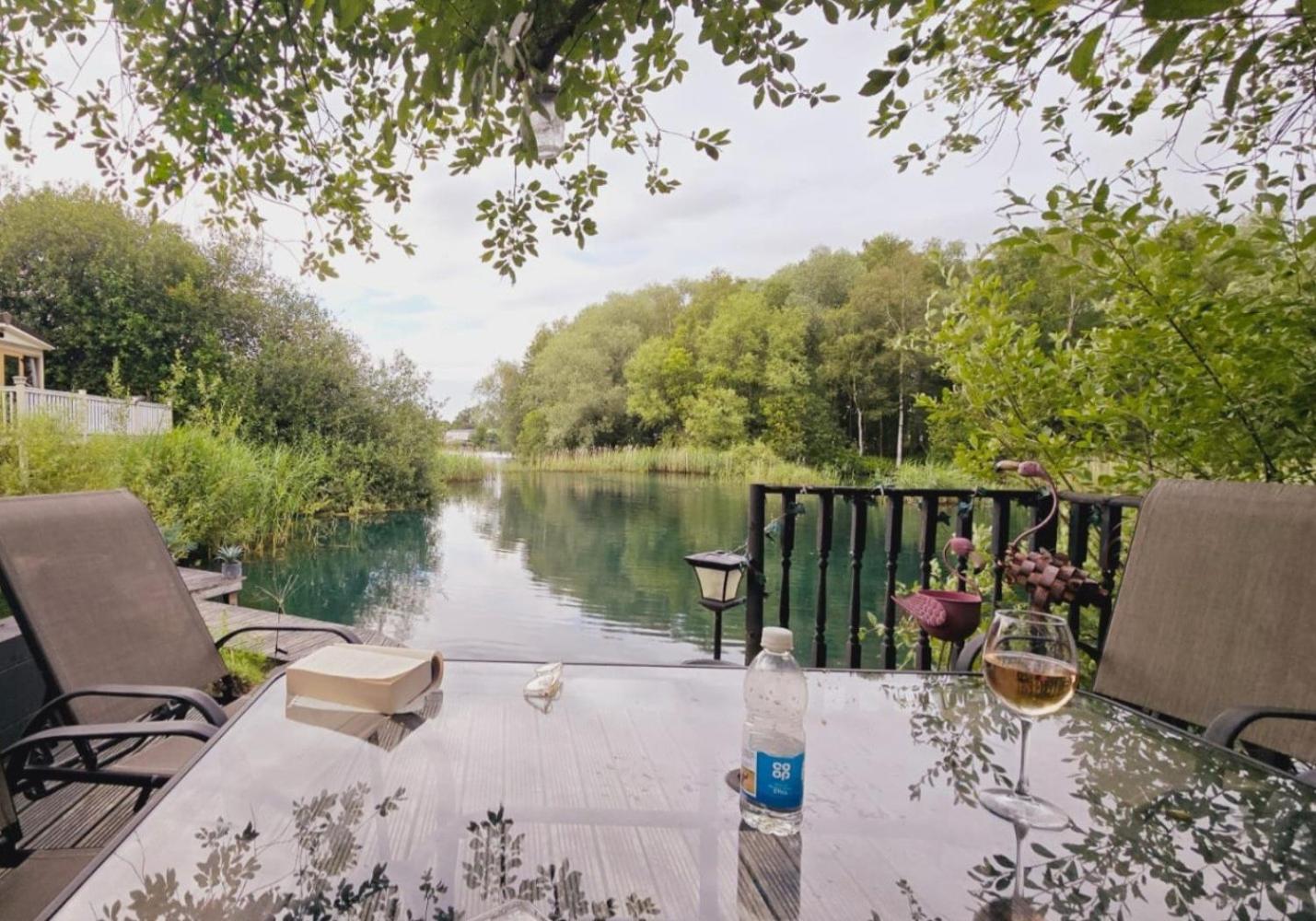 Luxury Lakeside Caravan With Hottub And Private Fishing Peg, Tattershall Lakes Екстериор снимка