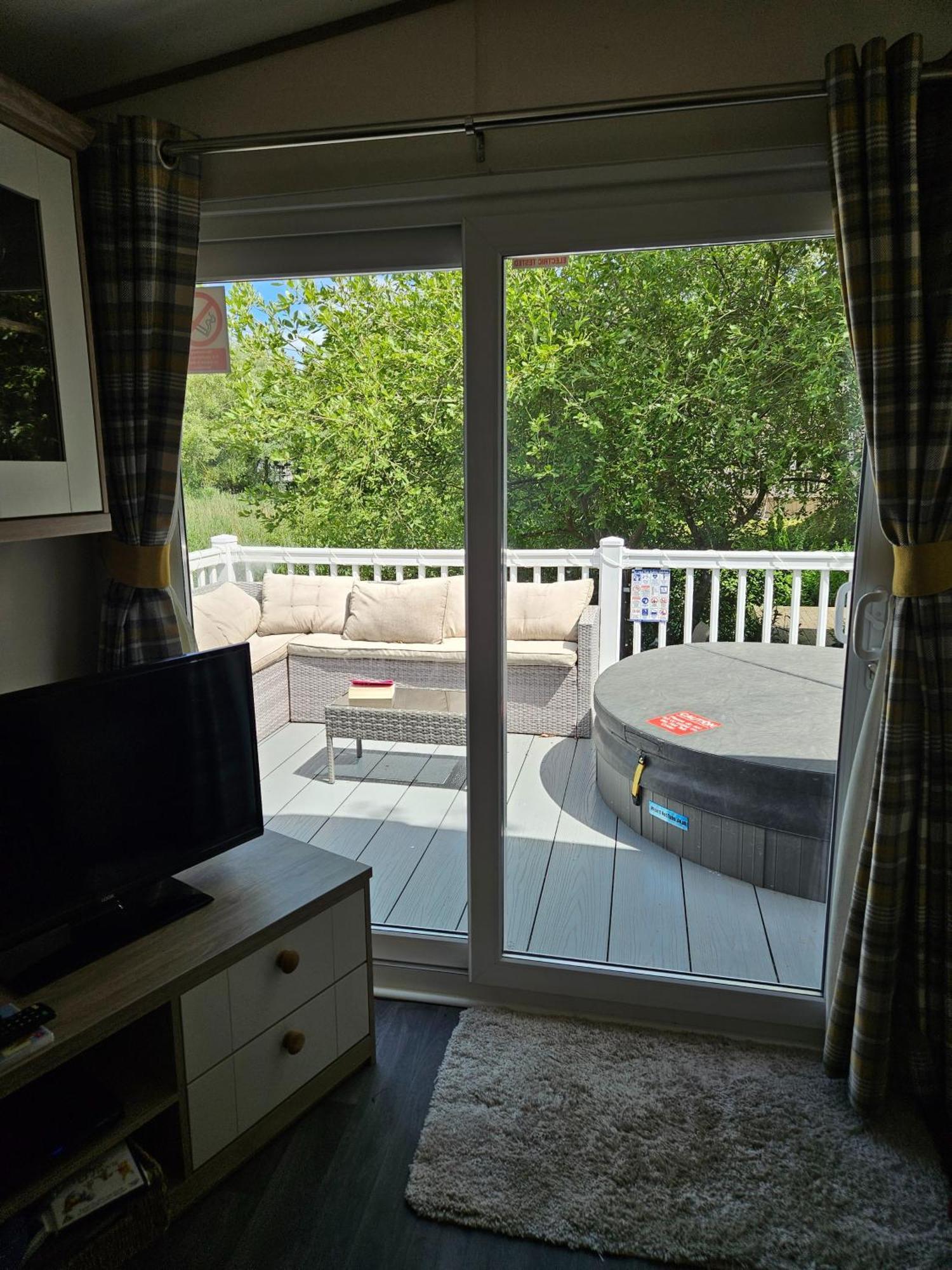 Luxury Lakeside Caravan With Hottub And Private Fishing Peg, Tattershall Lakes Екстериор снимка