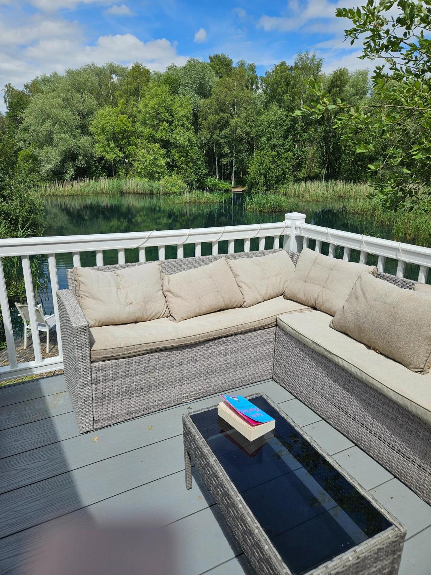 Luxury Lakeside Caravan With Hottub And Private Fishing Peg, Tattershall Lakes Екстериор снимка